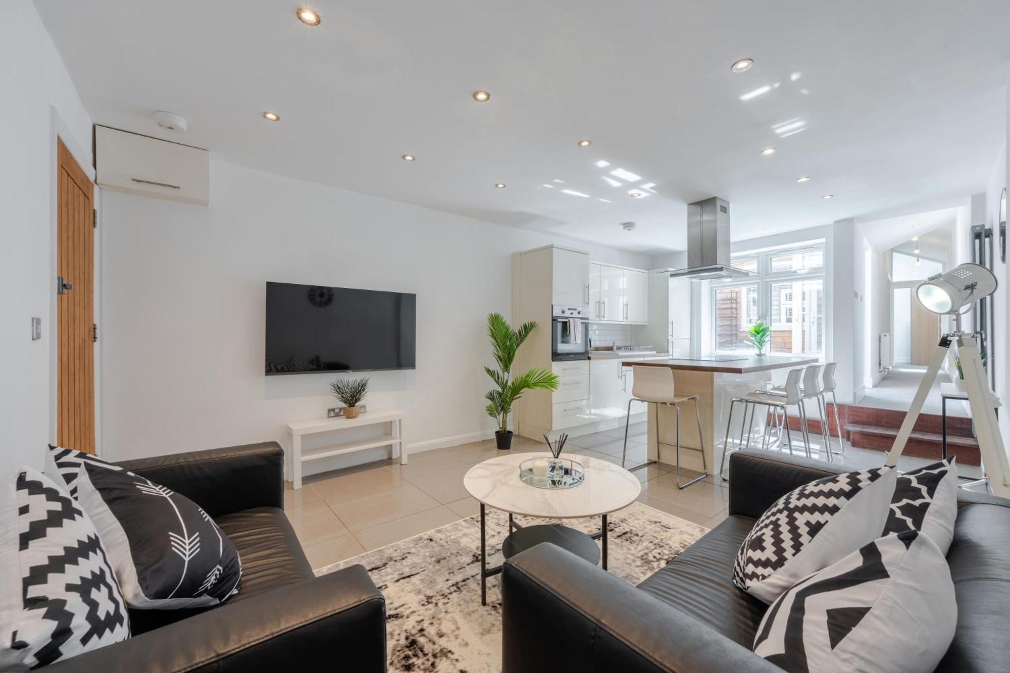 Stylish Two Bedroom Apartment By Central London With Garden Exteriér fotografie